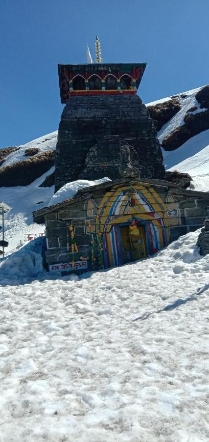 Chandarshila Hike Homestay Ukhimath Екстериор снимка