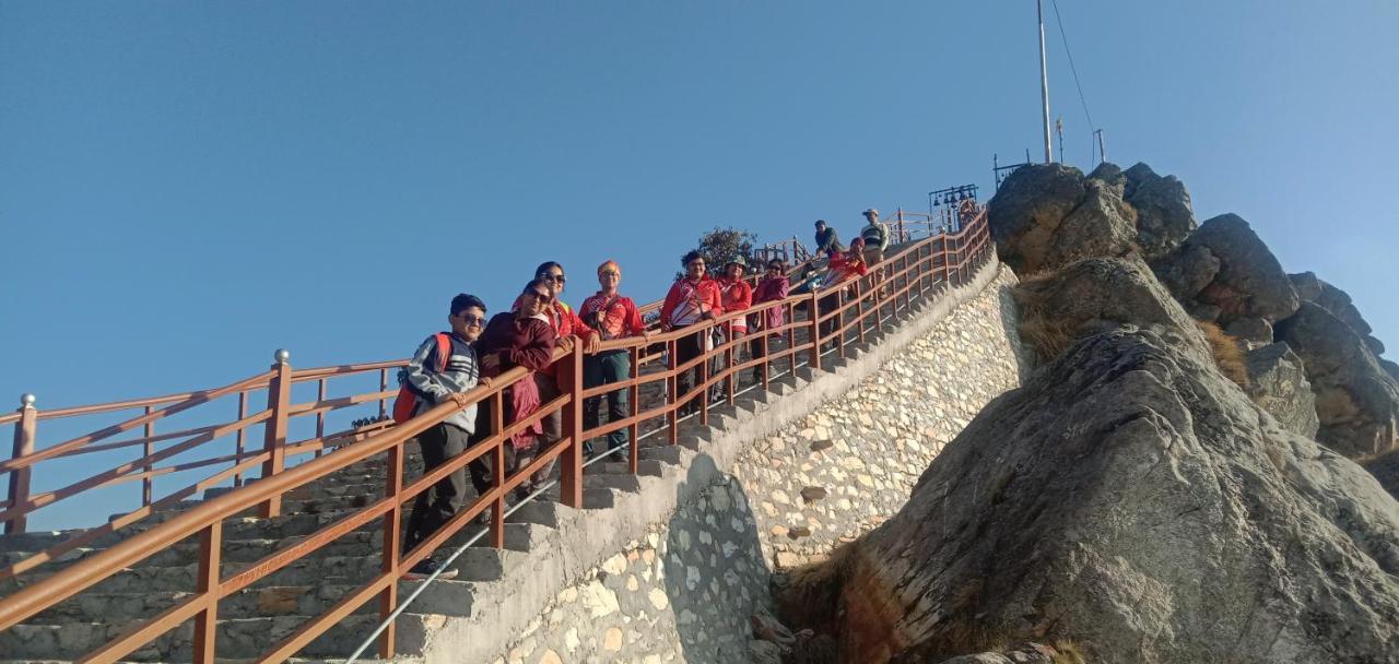 Chandarshila Hike Homestay Ukhimath Екстериор снимка