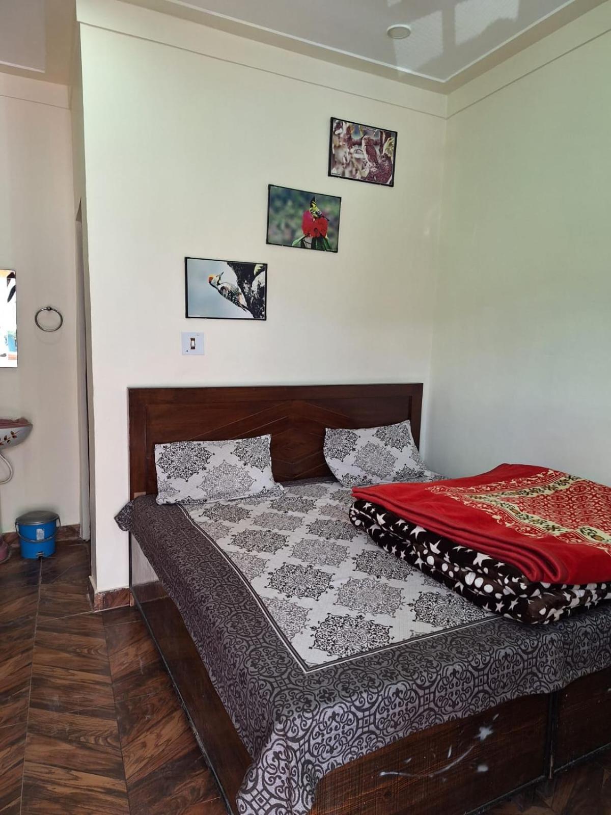 Chandarshila Hike Homestay Ukhimath Екстериор снимка